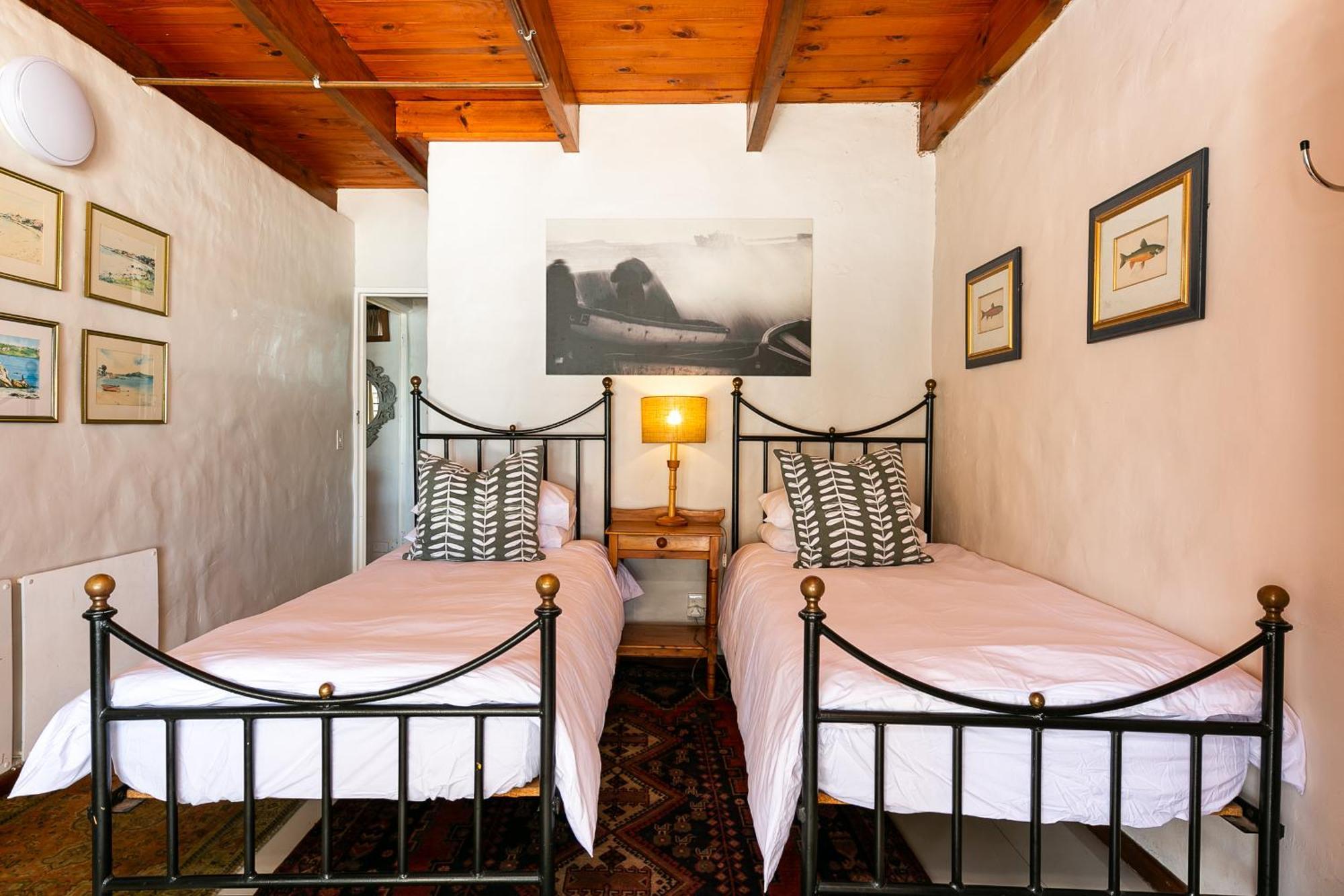 Adventure Pad'S By The Farmhouse Hotel Langebaan Oda fotoğraf